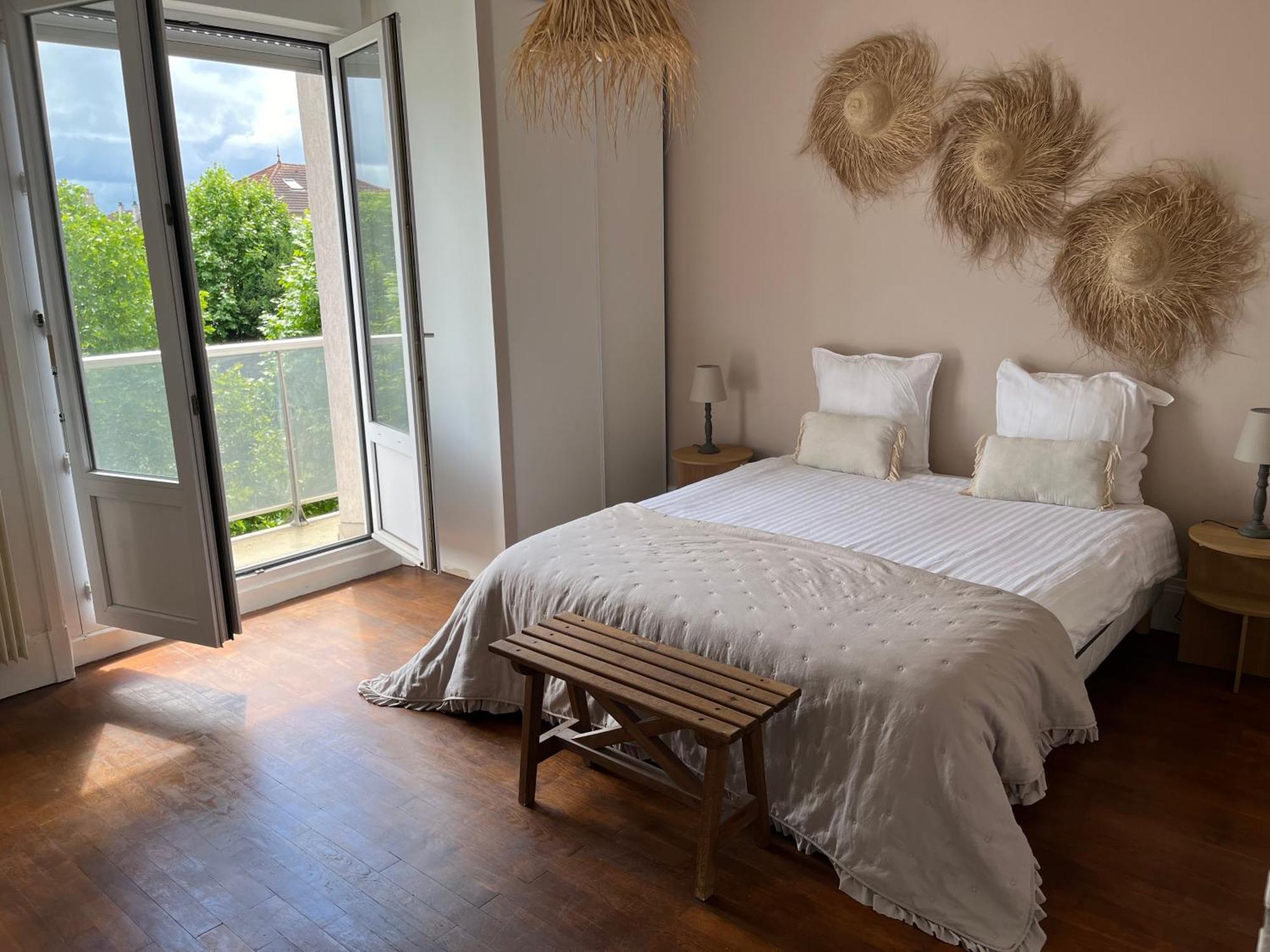 Apartament Chez Louisa-Maria Dijon Zewnętrze zdjęcie